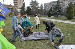 На площі Б.Хмельницького розклали намети 